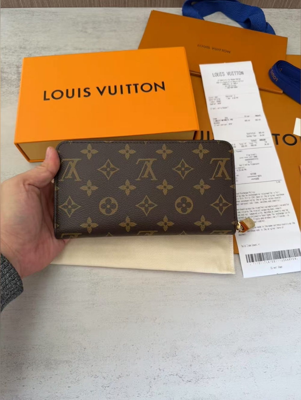 Louis Vuitton Rose Ballerine Zippy Wallet - Picture 2 of 16